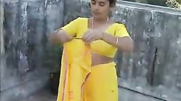Bhabhi Caught On Roof - Movies.