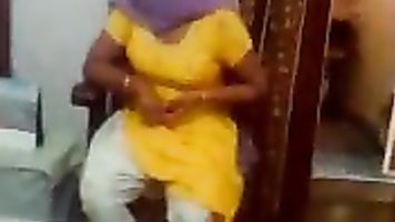 Najmi Aunty Boob Show - Movies.