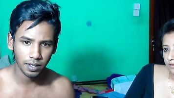 Now here's a married SriLankan young sexy wife that knows how to suck dick! See Rizna deep throat 7 inches of Riyaneth her husband.