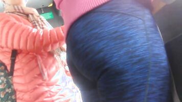 desi girl nice butt in blue tights