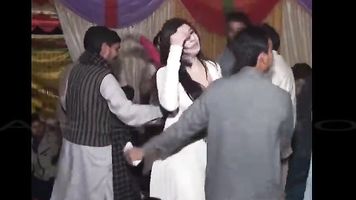 Dance of Escorts in Lahore Party by SexInLahore.Com